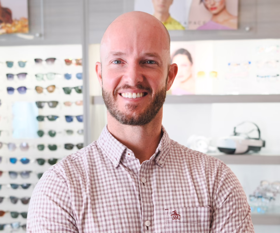 Dr. Adam Rosa headshot